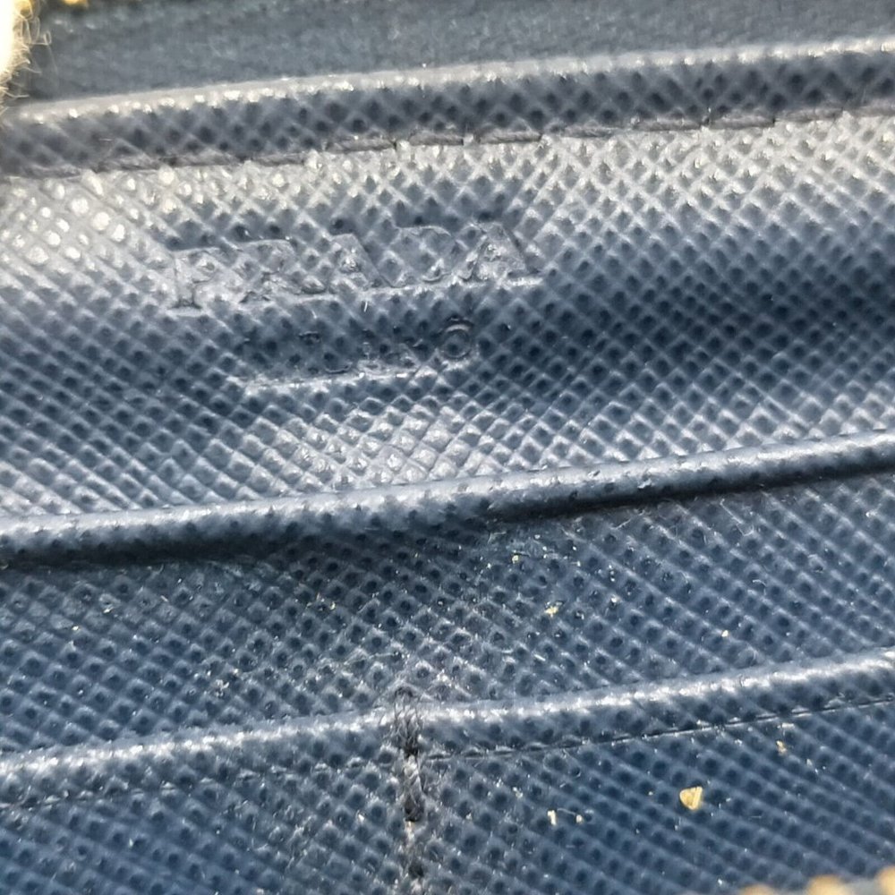 Prada Wallet Long Navy Blue Leather in Great Condition - Picture 7 of 9